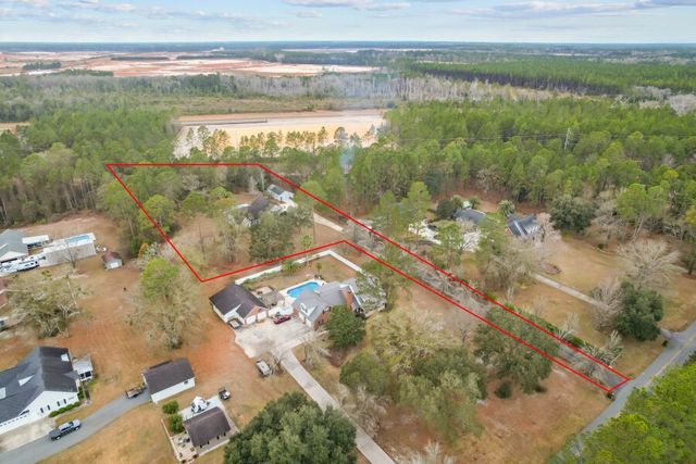83 Barrington Drive, Jesup, GA 31545