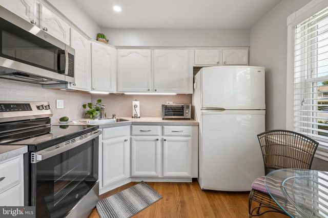 1407 SILVER CT, Hamilton, NJ 08690