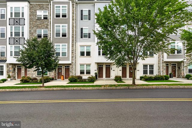 234 CHARLES ELLIS DR, Newtown Square, PA 19073
