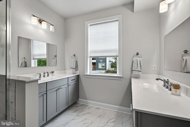 234 CHARLES ELLIS DR, Newtown Square, PA 19073