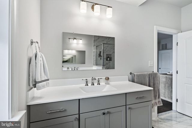 234 CHARLES ELLIS DR, Newtown Square, PA 19073