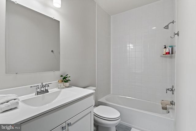 234 CHARLES ELLIS DR, Newtown Square, PA 19073