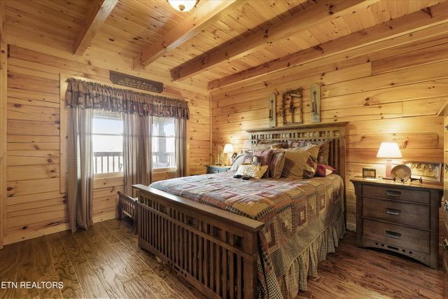 2026 Bill Flagle Way, Sevierville, TN 37876