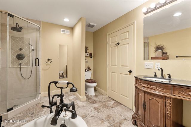 2026 Bill Flagle Way, Sevierville, TN 37876