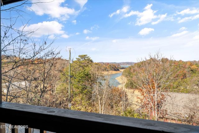2026 Bill Flagle Way, Sevierville, TN 37876