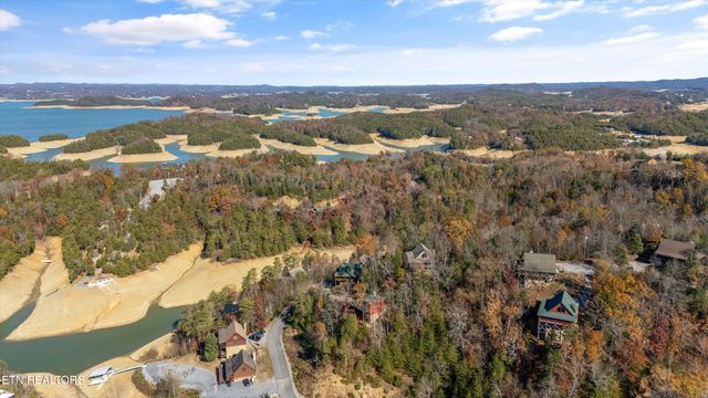 2026 Bill Flagle Way, Sevierville, TN 37876