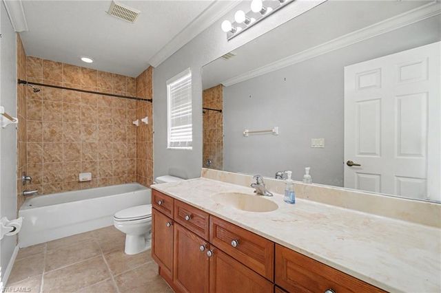 1143 NW 20th PL, Cape Coral, FL 33993