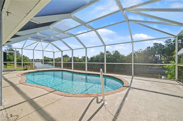 1143 NW 20th PL, Cape Coral, FL 33993