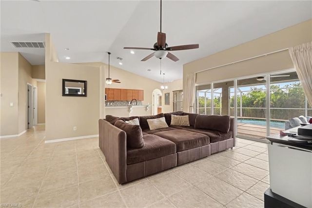 1143 NW 20th PL, Cape Coral, FL 33993