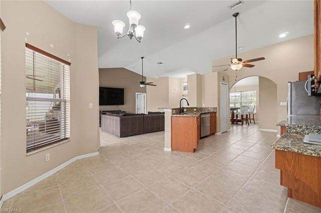 1143 NW 20th PL, Cape Coral, FL 33993