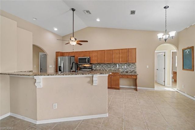 1143 NW 20th PL, Cape Coral, FL 33993