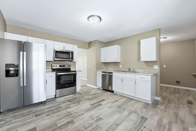 2533 Evans Street, Fort Wayne, IN 46806