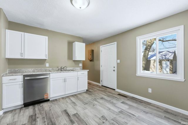 2533 Evans Street, Fort Wayne, IN 46806