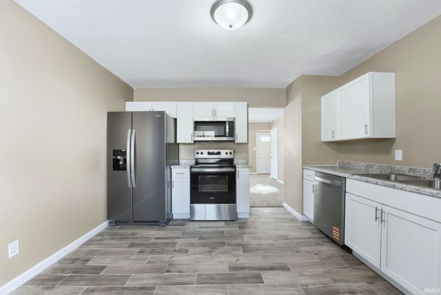 2533 Evans Street, Fort Wayne, IN 46806