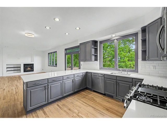 4624 S Hampton Cir, Boulder, CO 80301