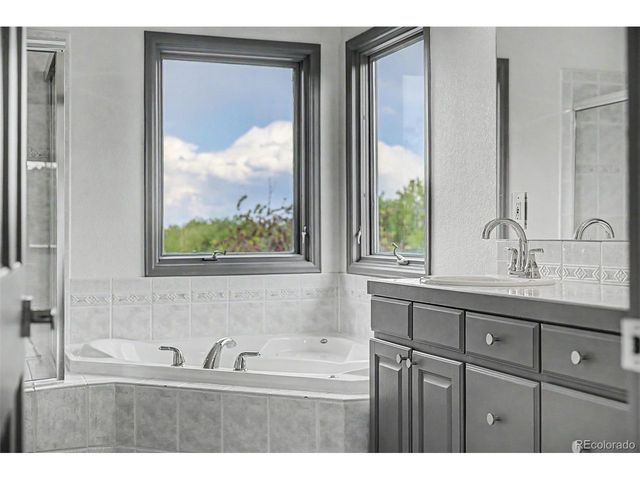 4624 S Hampton Cir, Boulder, CO 80301