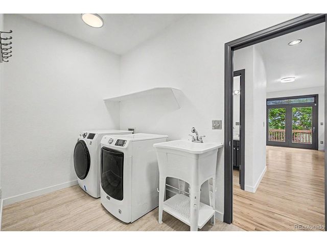 4624 S Hampton Cir, Boulder, CO 80301