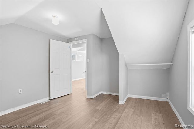 33805 Orangelawn Street, Livonia, MI 48150