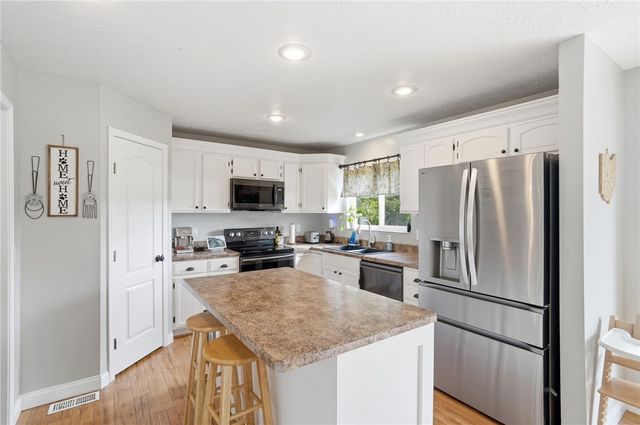 878 Grandstone Court, Lebanon, OH 45036
