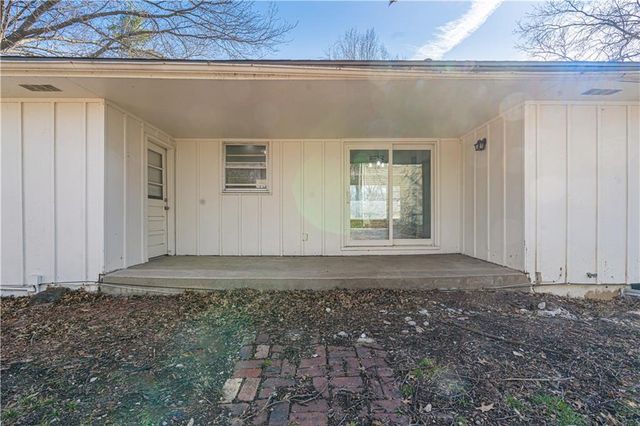 8604 E 84th Terrace, Raytown, MO 64138