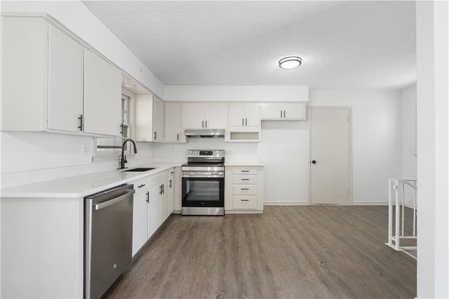 8604 E 84th Terrace, Raytown, MO 64138