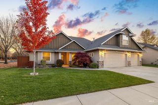 10193 W Capella Dr, Star, ID 83669