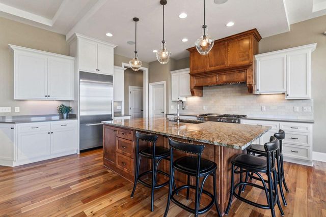 N33W29424 Millridge ROAD, Pewaukee, WI 53072