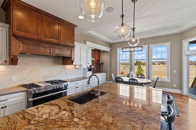 N33W29424 Millridge ROAD, Pewaukee, WI 53072