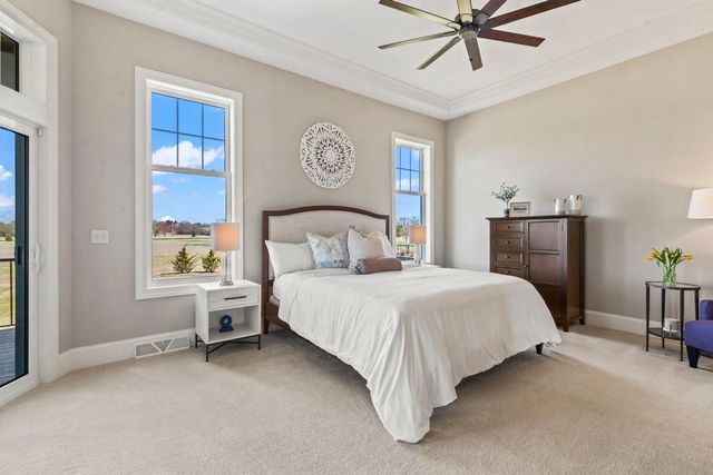 N33W29424 Millridge ROAD, Pewaukee, WI 53072