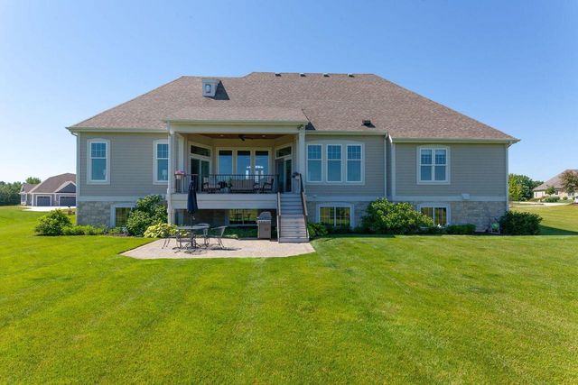 N33W29424 Millridge ROAD, Pewaukee, WI 53072