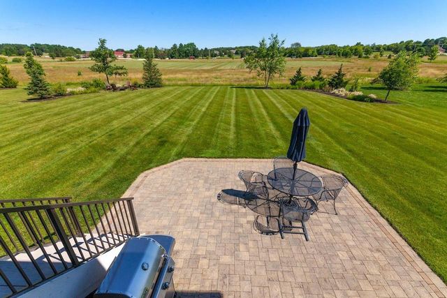 N33W29424 Millridge ROAD, Pewaukee, WI 53072