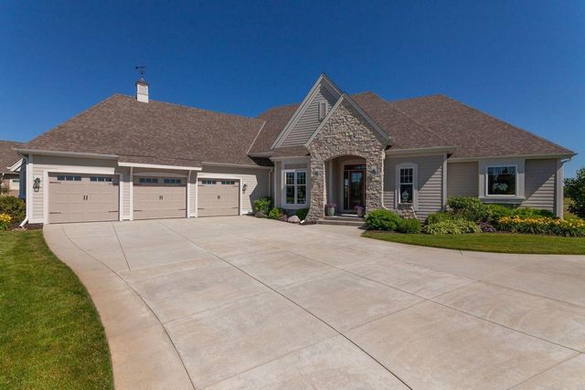 N33W29424 Millridge ROAD, Pewaukee, WI 53072