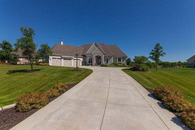 N33W29424 Millridge ROAD, Pewaukee, WI 53072