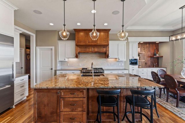 N33W29424 Millridge ROAD, Pewaukee, WI 53072