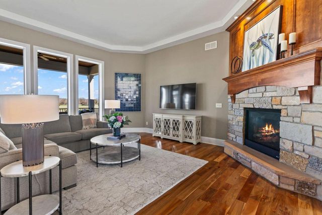 N33W29424 Millridge ROAD, Pewaukee, WI 53072