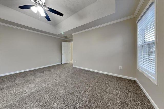 230 Lake Valley Drive, Loganville, GA 30052