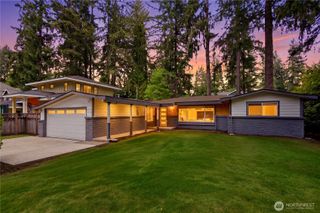 2412 160th Avenue NE, Bellevue, WA 98008