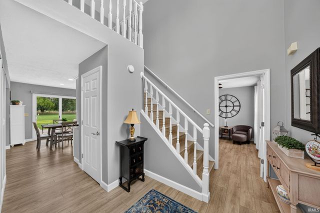 52116 Falcon Chase Drive, Granger, IN 46530