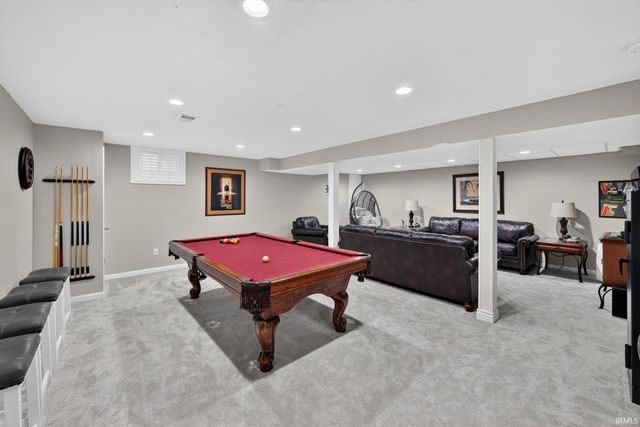 52116 Falcon Chase Drive, Granger, IN 46530