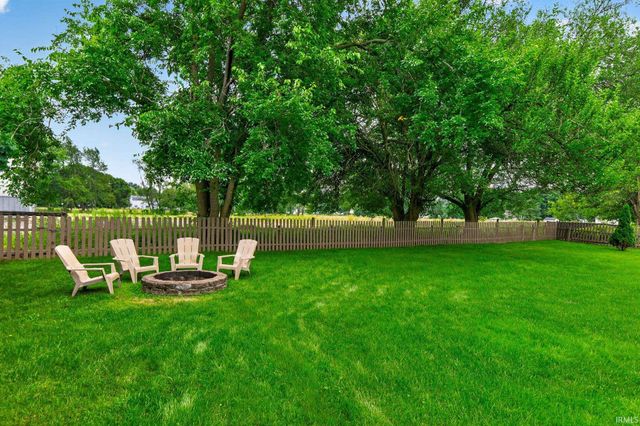 52116 Falcon Chase Drive, Granger, IN 46530