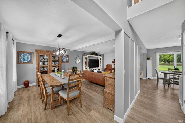 52116 Falcon Chase Drive, Granger, IN 46530