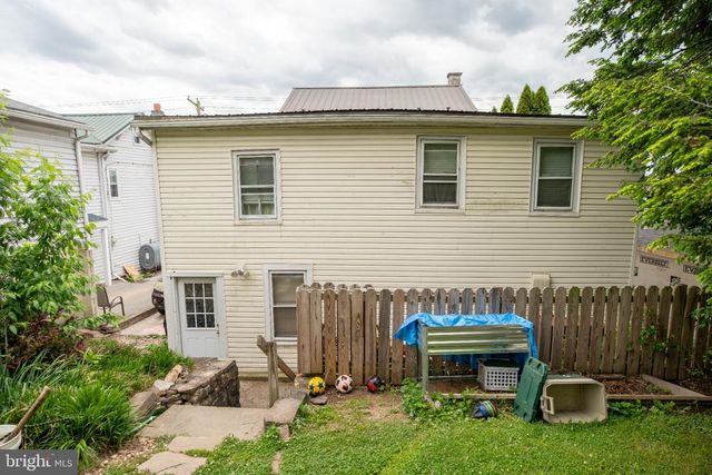 503 HIGH ST, Dauphin, PA 17018