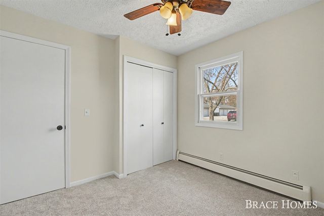 647 Blue Ash Drive, Grand Rapids, MI 49548