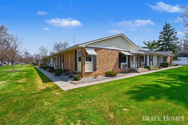 647 Blue Ash Drive, Grand Rapids, MI 49548