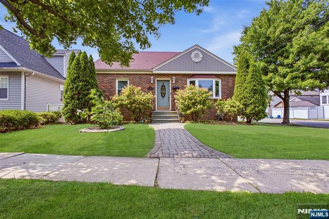 640 New York Avenue, Lyndhurst, NJ 07071