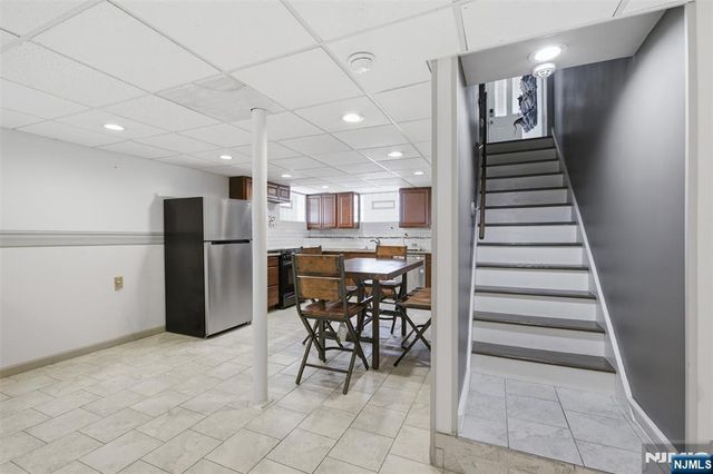 640 New York Avenue, Lyndhurst, NJ 07071
