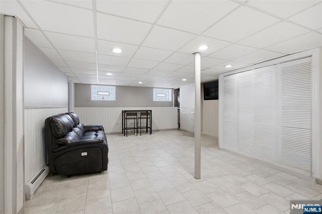 640 New York Avenue, Lyndhurst, NJ 07071