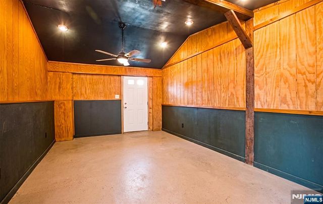 640 New York Avenue, Lyndhurst, NJ 07071