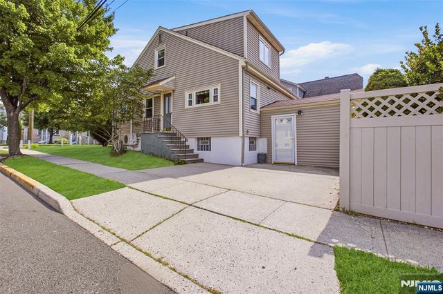 640 New York Avenue, Lyndhurst, NJ 07071