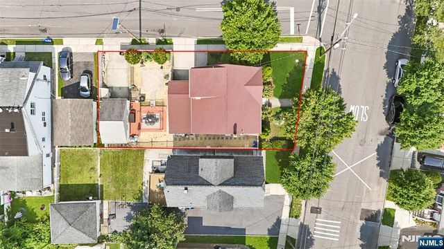 640 New York Avenue, Lyndhurst, NJ 07071